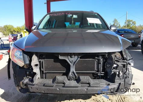 2012 Volkswagen Tiguan Se z USA, uszkodzony, nr VIN WVGBV7AX3CW003339